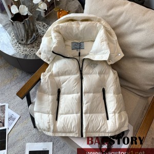 프라다 PRADA 패딩 조끼