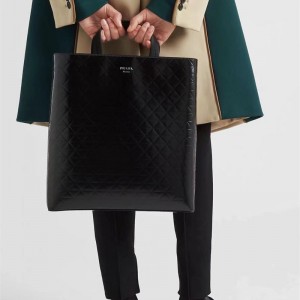 프라다 PRADA 23FW 남성 토트백 2VG113