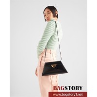 프라다 PRADA  브러쉬드 가죽 핸드백  1BD343