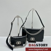 발렌시아가 BALENCIAGA  여성 BB SOFT 스몰 플랩 백 블랙