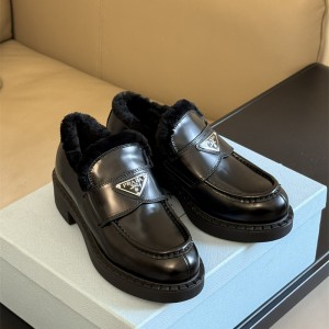 프라다 PRADA 로퍼 구두 슈즈