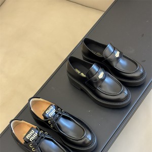 미우미우 MIUMIU 로퍼 구두 슈즈