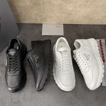 프라다 PRADA 남성 삼각로고 스니커즈 운동화 신발
