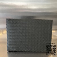 보테가베네타 BV 인트레치아토 하프 지퍼 파우치 클러치백 607479