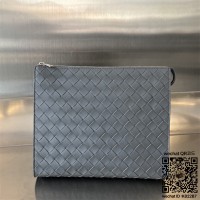 보테가베네타 BV 인트레치아토 하프 지퍼 파우치 클러치백