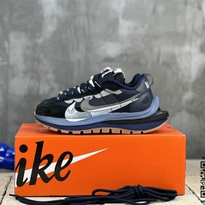 나이키 NIKE 사카이 스니커즈 운동화 신발 남여공용