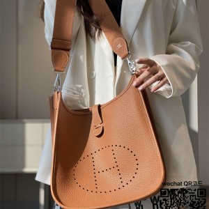 에르메스 HERMES  에블린 토고가죽 TOGO   29Cm