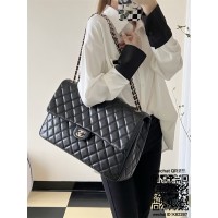 샤넬 CHANEL 신상 맥시 CF40 클래식백 캐비어