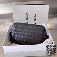 보테가베네타 BV 인트레치아토 파우치백 미디움 765809