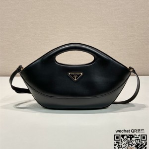 프라다 PRADA 신상 미디움 가죽 핸들백 1BA421