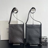 보테가베네타 BV 라지 플랫 루프 크로스백 776204