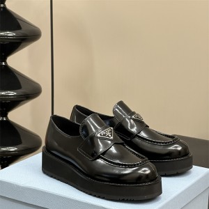 프라다 PRADA 로퍼 구두 슈즈