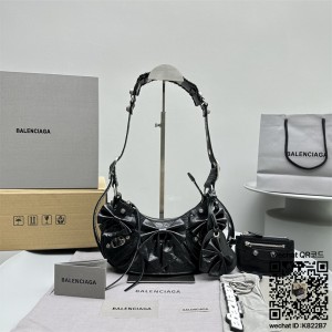 발렌시아가 BALENCIAGA 르카골 크로스백