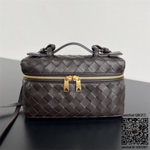 보테가베네타 BV 스트랩 장식의 베니티 케이스 789109