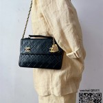 샤넬 CHANEL 램스킨 박스 핸들백 토트백 AS6025