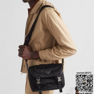 프라다 PRADA  리나일론 및 사피아노 가죽 숄더백 2VD066