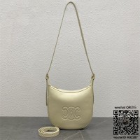 셀린느 CELINE 트리옹프 엘로이즈백 - 서플 카프스킨 탠 117253