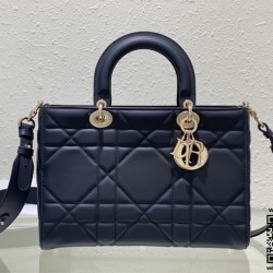 디올 DIOR 신상 Lady D-Sire My ABC 미디움