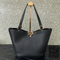 발렌티노 Valentino  락스터드 우븐 라피아 쇼퍼백