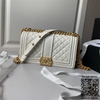 샤넬 CHANEL 캐비어 보이백 Leboy 25CM