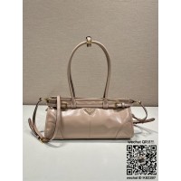 프라다 PRADA 미디엄 가죽 핸드백 1BA426A