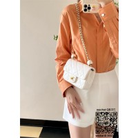 샤넬 CHANEL 화이트볼  램스킨 클래식백