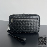 보테가베네타 BV 인트레치아토 손목 스트랩 파우치 777390