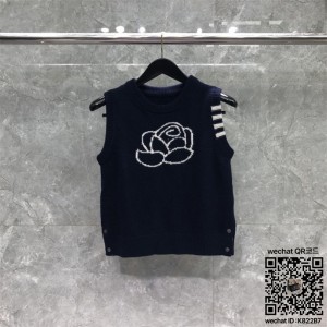 톰브라운 THOM BROWNE 니트 조끼