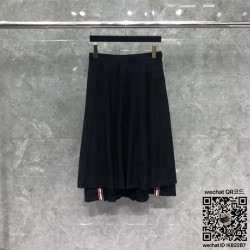 톰브라운 THOM BROWNE 치마