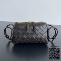 보테가베네타 BV 인트레치아토 콘서트 파우치 794258