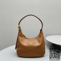 미우미우 MIUMIU 호보백