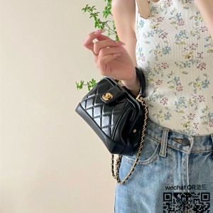 샤넬 CHANEL 신상 탑핸들 스몰백