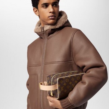 루이비통 Louis Vuitton 토일렛 도프 키트 토일렛 파우치 락커 돕 키트  M83112M83112