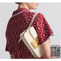 디올 DIOR 신상 Miss Dior 플랩백