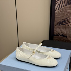 프라다 로퍼 구두 슈즈