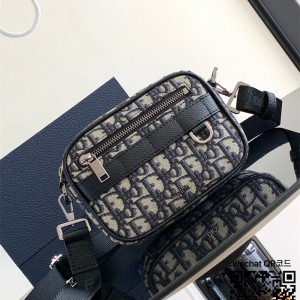 디올 오블리크 크로스백 스몰