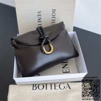 보테가베네타 미디엄 리베르타 크로스바디백806034