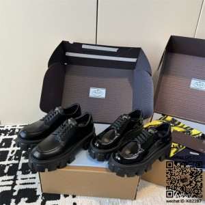 프라다 PRADA 로퍼 구두 슈즈