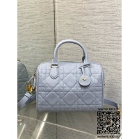 디올 DIOR 신상 그루브25백