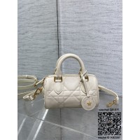 디올 DIOR 신상 그루브17백