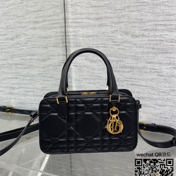 디올 DIOR 신상 토트벡