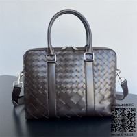 보테가베네타 슬림 인트레치아토 브리프케이스 778081