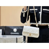 샤넬 CHANEL 신상 진주장신 플랩백 스몰 AS4861