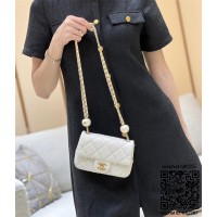 샤넬 CHANEL 신상 진주장신 플랩백 미니 AS4868