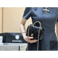 샤넬 CHANEL 핸들 장식의 미니 플랩 백 AS5032