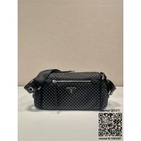 프라다  스터드 장식 리나일론 백 1BC236