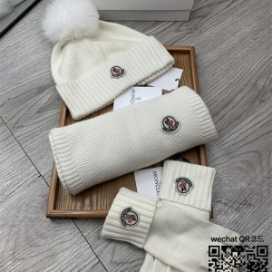 몽클레어 MONCLER  모자 목도리 장갑 세트