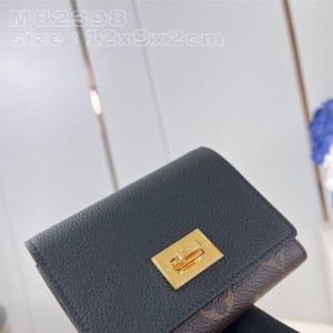 루이비통 빅토린 온 마이 사이드 월릿 반지갑 M82398 M82640