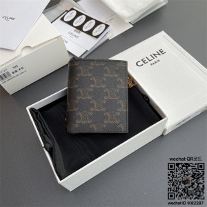 셀린느 CELINE 트리옹프 참 트리옹프 컴팩트 지갑 - 그레인 카프스킨 10M103