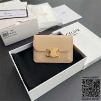 셀린느 CELINE 트리옹프 플랩 카드 지갑 - 샤이니 카프스킨 10I583